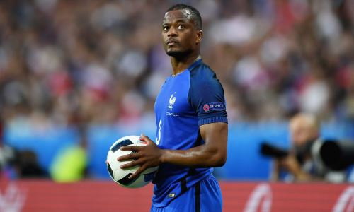 Экс-футболист сборной Франции приговорен к году тюрьмы условно