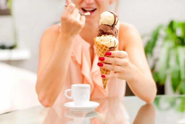 Какое мороженое лучше — шоколадное или ванильное? Ответ диетологов
