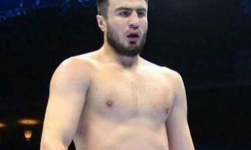 Казахстанскому боксеру «отдали» победу над Баходиром Джалоловым в профи