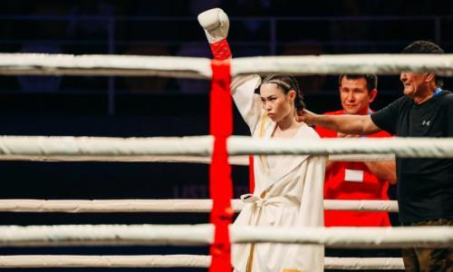 Быстрым нокаутом завершился титульный бой красавицы-боксерши из Казахстана