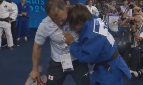 Узбекистан сотворил сенсацию в дзюдо и заставил рыдать олимпийскую чемпионку. Видео