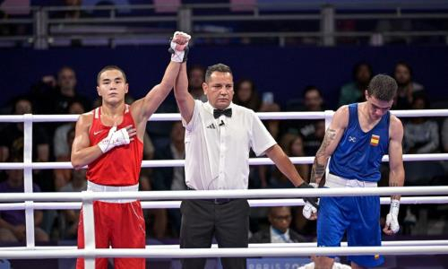 Казахстанскому боксеру предрекли успех после старта на Олимпиаде-2024