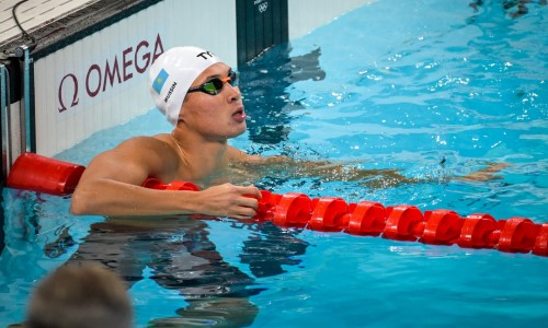 Казахстанского пловца оставили без полуфинала Олимпиады-2024