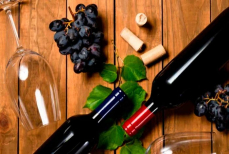 Как открыть бутылку вина без штопора — шесть простых способов