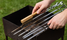 Как быстро очистить шампуры