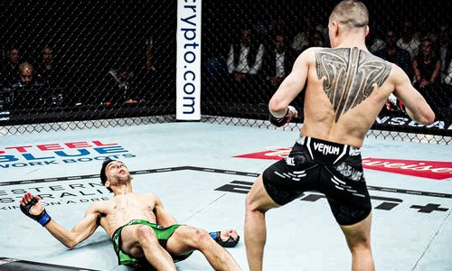 Нокаутом в первом раунде завершился со-главный бой турнира UFC. Видео