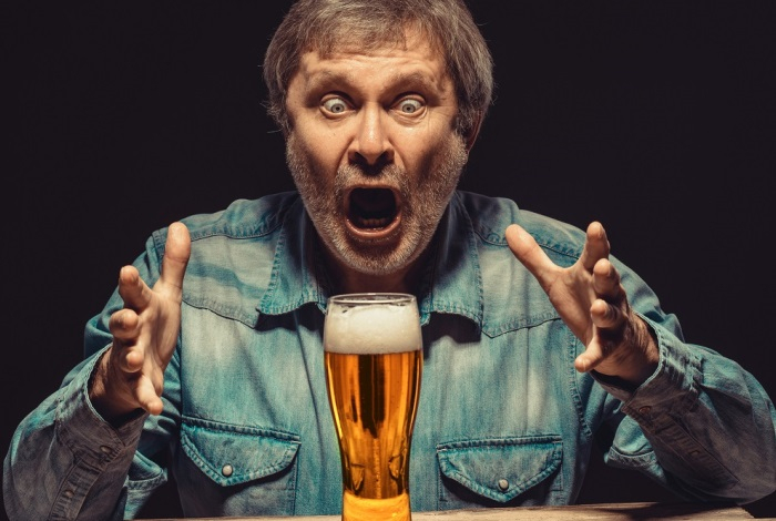 Когда пить алкоголь опаснее для здоровья — утром или вечером? Дан окончательный ответ