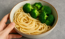 Не мясо и не соусы. Вот с чем нужно есть макароны — самый полезный вариант