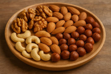 Названы самые полезные орехи для человека — хороши для сердца и микрофлоры. Наполнены омега-3, медью и железом