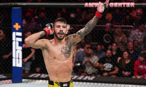 Топовый файтер UFC «объявил» о своей победе над казахстанцем 