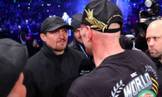 «Победит нокаутом». Известный тренер назвал победителя реванша Усик — Фьюри