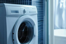 Почему нельзя мыться во время работы стиральной машины