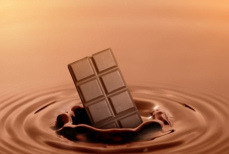 Какой шоколад можно и нельзя есть? Мифы о сладостях развеял доктор Мясников