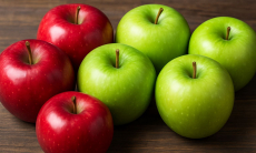 Какие яблоки полезнее — красные или зеленые