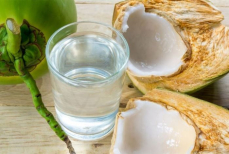 «Достаточно выпить 300 миллилитров». Врач назвала три неожиданных напитка для снижения давления