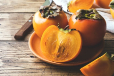 Можно ли есть хурму пожилым людям