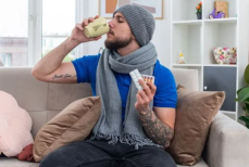 Можно ли запивать чаем лекарства? 