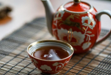 Можно ли пить чай натощак
