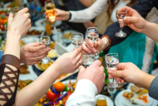 Назван лучший алкогольный напиток на Новый год. Не содержит сахара