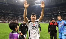 «Может играть где угодно». В Турции восхитились первой игрой Зайнутдинова в старте «Бешикташа» в этом сезоне