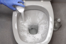Как убрать застарелый камень в унитазе. Давно забытый, но очень хороший способ