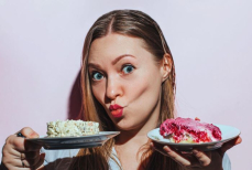 Что полезнее — оливье или селедка под шубой?