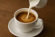 Можно ли добавлять молоко в кофе