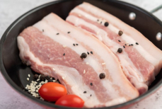 Почему сало нужно есть всем и каждый день