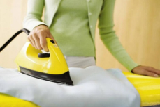 Можно ли гладить мокрую одежду