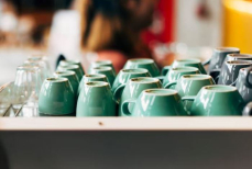 Почему стаканы и чашки нужно хранить перевернутыми