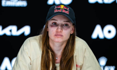 «Он с таким мириться не будет». Найдено объяснение неожиданному решению Рыбакиной по новому тренеру