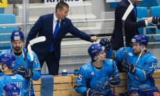 «Выложатся на максимум». В России выбрали победителя матча КХЛ «Барыс» — «Сибирь»