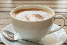 Правда ли, что кофе с молоком вреднее, чем обычный кофе