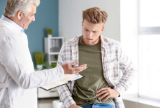 Почему мужчинам нужно ходить в туалет сидя