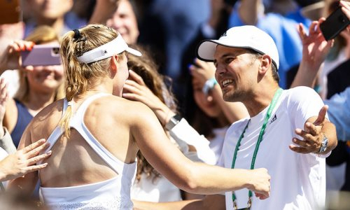 Стало известно, почему WTA отстранила скандального тренера Рыбакиной