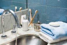 Эти девять вещей нельзя держать в ванной комнате