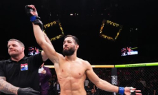 Нассурдин Имавов «разорвал» чемпиона UFC