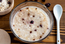 Биолог рассказала, чем опасны каши и пюре быстрого приготовления