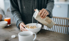 Названы три преимущества употребления миндального молока