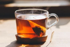 Можно ли пить чай с пленкой