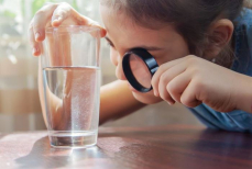 «Осторожно пейте воду». Ясновидящая обратилась с предупреждением. Видео