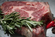 Для чего в упаковке мяса есть прокладка. Малоизвестный факт, который не все знают