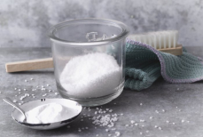 Почему стакан с содой надо ставить в холодильник — результат удивит