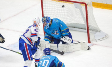 «Барыс» забил первым и проиграл четвертый подряд матч КХЛ