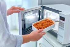 Никогда не разогревайте эти четыре продукта в микроволновке — вас ждет пищевое отравление
