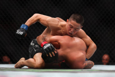 Асу Алмабаев вызвал беспокойство перед главным боем в UFC