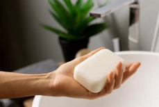 Вот почему нужно положить кусок мыла в саду — неожиданная польза