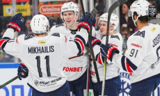 Хоккеисты сборной Казахстана помогли клубу одержать победу в матче КХЛ