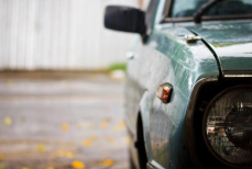 Увидели такую машину во дворе — нужно звонить в полицию. Нельзя игнорировать