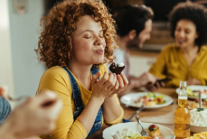 Почему после еды в желудке всегда остаётся место для десерта